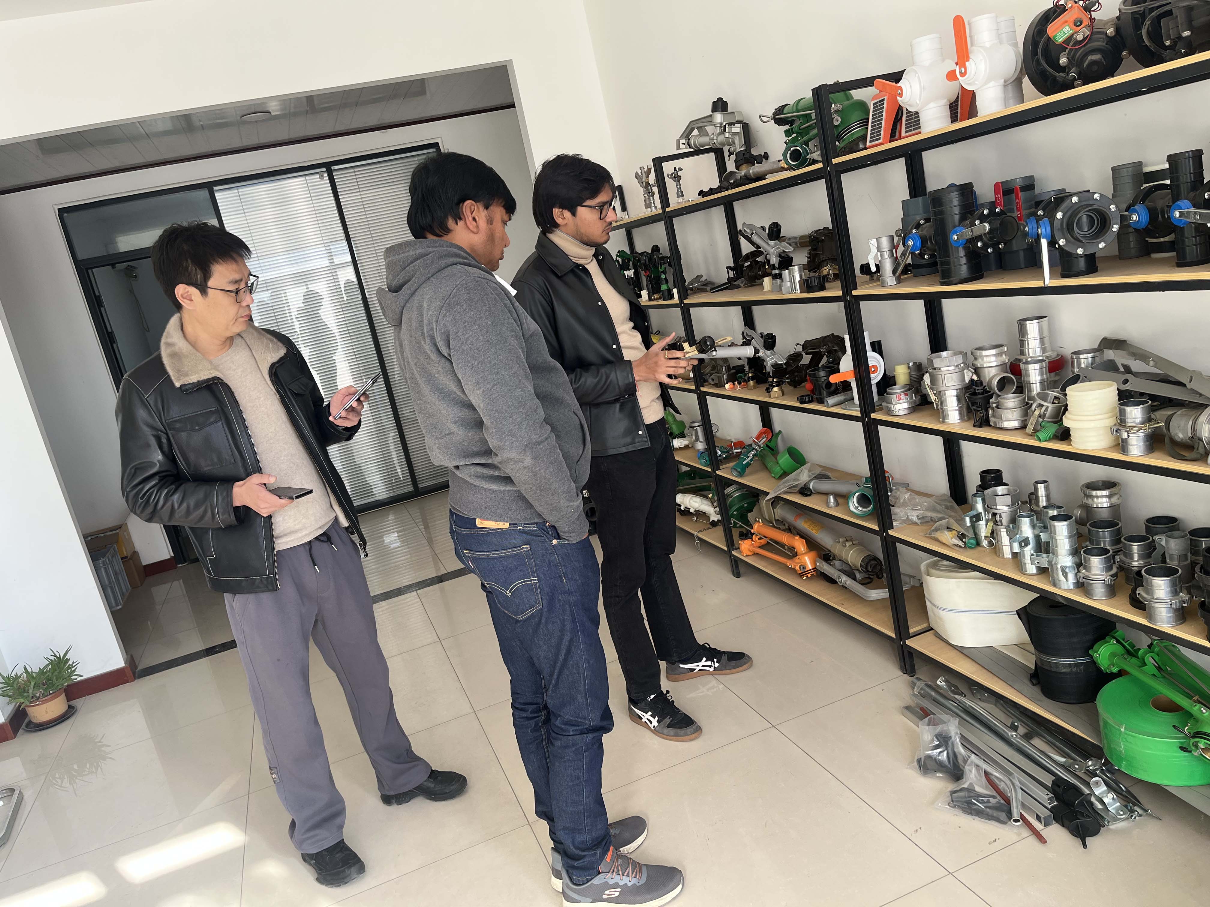 东丽NS40 涡轮喷枪获客户青睐 洽谈批量合作